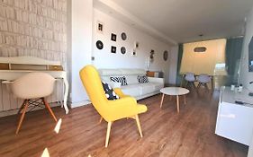 Apartamentos Dos Torres Tolkien - Parking y vistas
